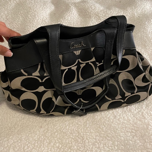 Authentic Coach purse - Picture 2 of 3